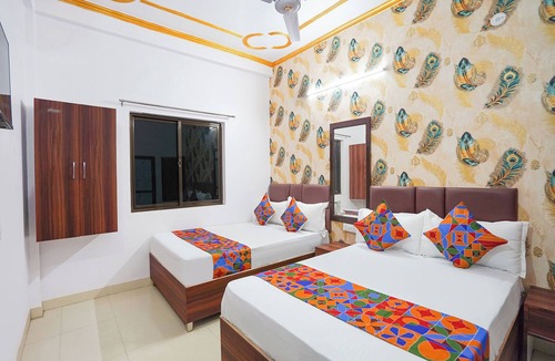 Sarnath Hotel | Fabhotel Budha Tree