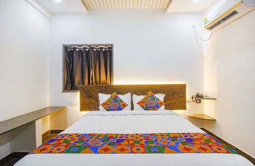 Manikonda Hotel | FabHotel Dark Inn Hyderabad