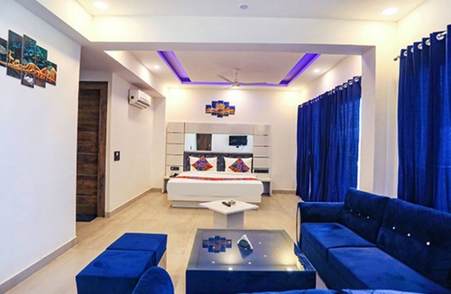 Sector 27 Hotel | FabHotel F9 Noida Sector 27
