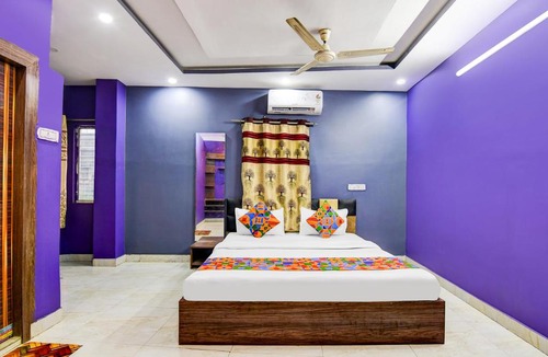 New Town Hotel | FabHotel Love Birds Chinar Park
