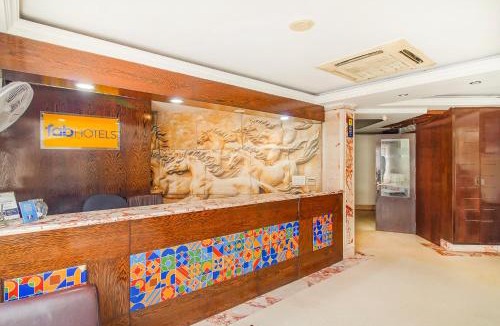 Karol Bagh Hotel | FabHotel Marble Arch