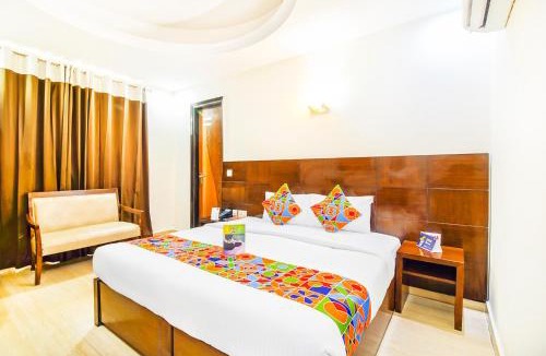 Karol Bagh Hotel | FabHotel Marble Arch