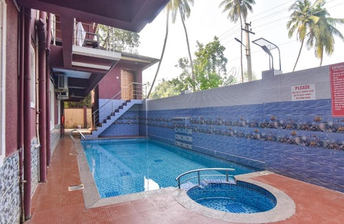 Calangute Hotel | FabHotel Noronha Goaxa Inn