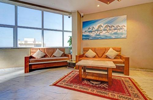 Rajgurunagar Hotel | FabHotel Pearl Inn