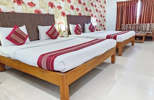 Kushalnagar Hotel | Fabhotel Prime Ministers Kourt