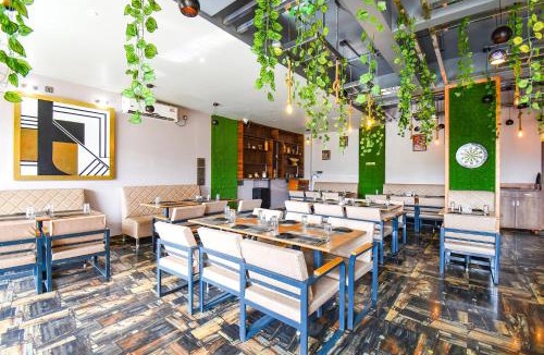 Hinjawadi Hotel | FabHotel Prime Rajmudra - Nr Butterfly Park - Hinjawadi