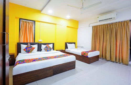 Malad West Hotel | FabHotel Rio House Apartment