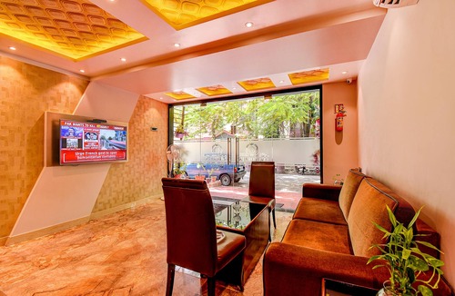 Indiranagar Hotel | Fabhotel S Comfort Inn