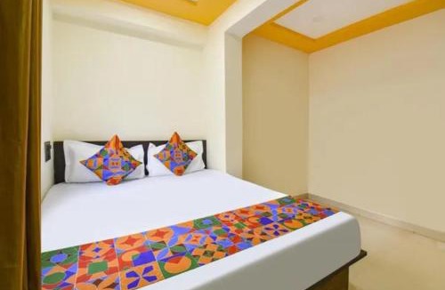 Pune Hotel | FabHotel Silver Star