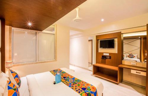 Kandivali Hotel | FabHotel Spring inn - Nr Borivali Station