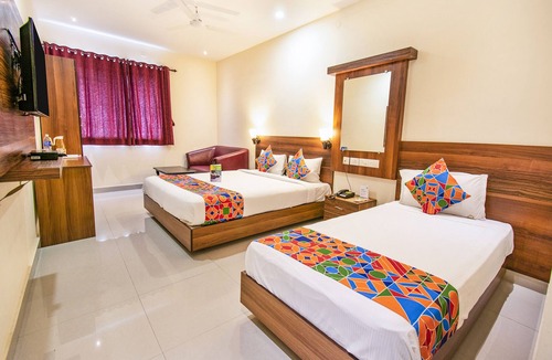 Coimbatore Hotel | Fabhotel Thejas Paaradise