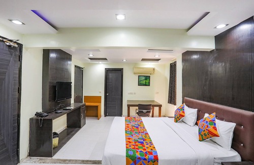 Patel Nagar Hotel | Fabhotel Trio Continental