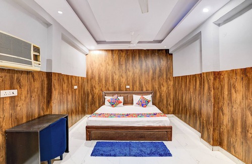 Knowledge Park III Hotel | Fabhotel Varn Residency