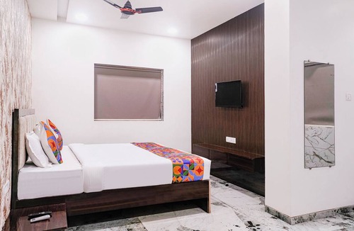 Amarnath Hotel | Fabhotel Yash Residency Ii