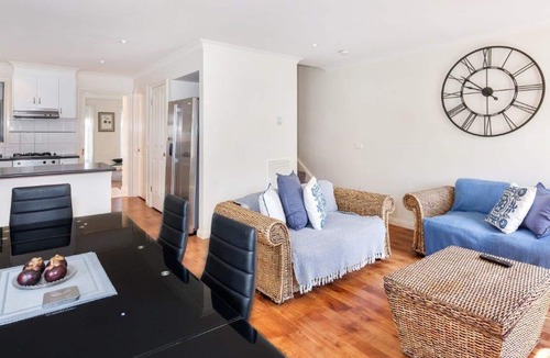 Lake Gardens House | Fabulous Location in Lake Gardens Estate