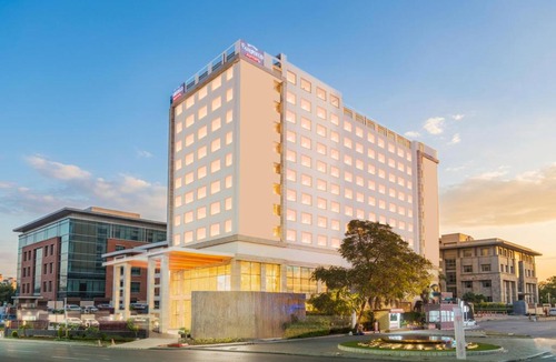 Gomti Nagar Hotel | Fairfield by Marriott Lucknow