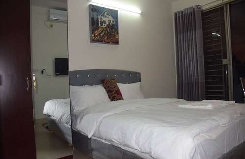 Uttara House | Fairmont Guest House