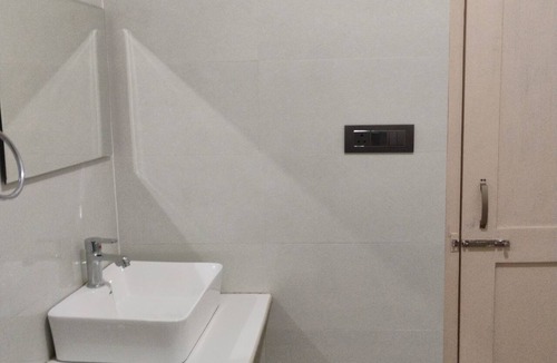 Old Manali Cabin | Fantastic 4-bedroom lodge in delightful Manali for your getaway