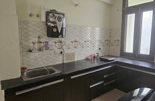 Alambagh Apartment | Fantastic apartment with AC in Lucknow
