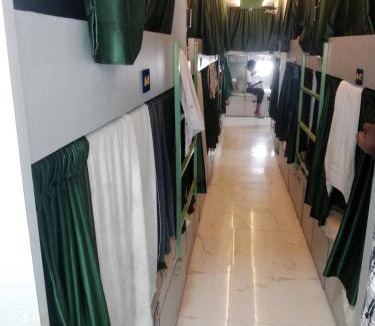 Jogeshwari East Hostel | Fathima Dormitory Andheri East Subway