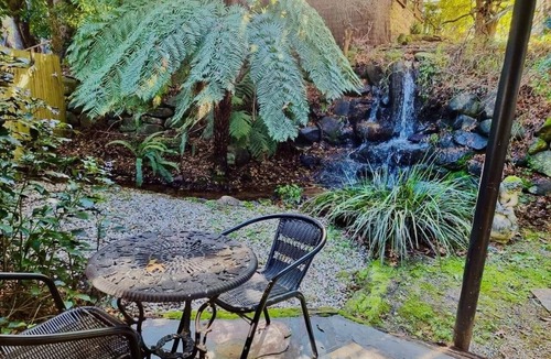 Warburton House | Forget Me Not Cottages - The Water Garden