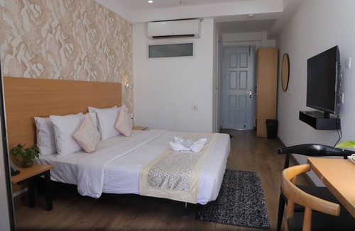 Sector 39 Hotel | FORTUNE AZALEA