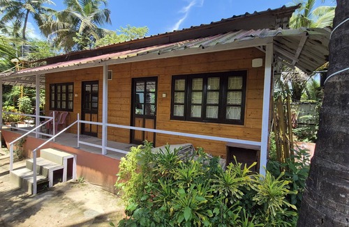 Sernabatim Resort | Furtados Beach Cottages