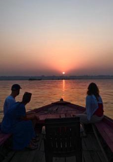 Varanasi Boat Rental | GANGA PUTRA BoAt SERVICE