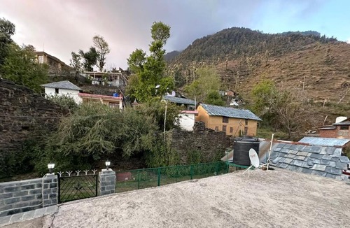 Sidhpur Bed & Breakfast | Ghonslaa Kharota