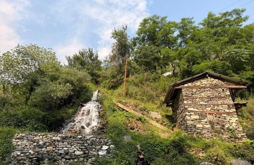 Banjar House | GhratFalls Stone Cottage