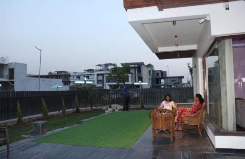 Chandigarh House | Ginger Garlic Chandigarh