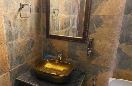 Noida House | GoBravo 12- Vansh 4BHK Farm with Pool & Garden Sec135 Noida