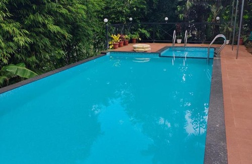 Thariyode Resort | Golden cypress resort with pool