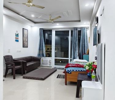 Vrindavan Apartment | Gopala Home stay