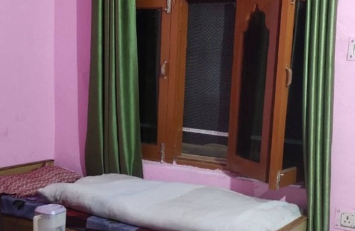 Kharsali Hotel | Goroomgo Shiv Kailash Barkot