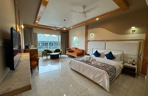 Morjim Hotel | Grand Continent Morjim