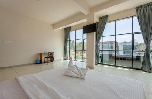 Perintalmanna Hotel | Grape Rooms