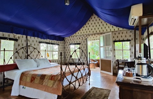 Pinangode Hotel | Grassroots Wayanad, Valley-view Tents