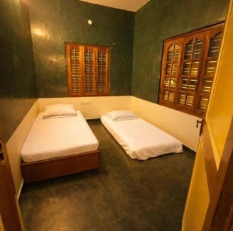 Kuilapalayam House | Gravity Groups Blue Lagoon Villa