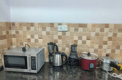 Jubilee Hills Apartment | great CoupleFriendly family 2bhk Banjarahills rd3