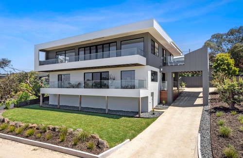 Anglesea House | Great Ocean Views, Ultra-modern contemporary house situated in an exclusive area