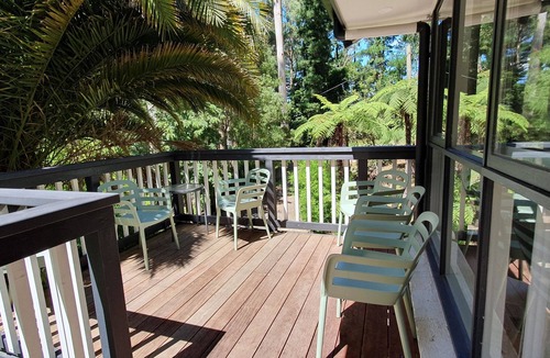 Tecoma House | Grey Gum Getaway. Close to Puffing Billy & the wedding venues of the Dandenongs