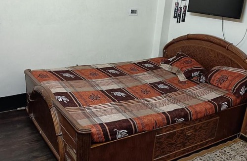 Kolkata Apartment | ground floor room