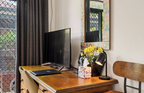 Fremantle House | Group stays for Friends, Families, Weddings and Events. Walkable to Fremantle