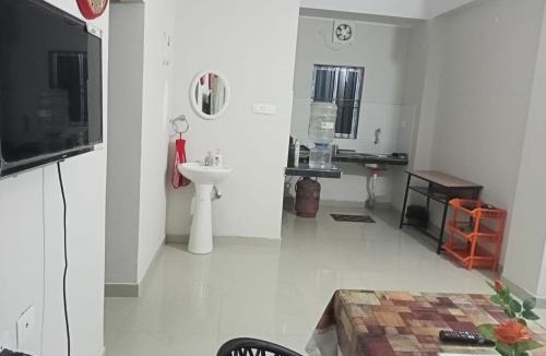 Sualkuchi Apartment | Gulmohar Homestasy with Cooking Facility