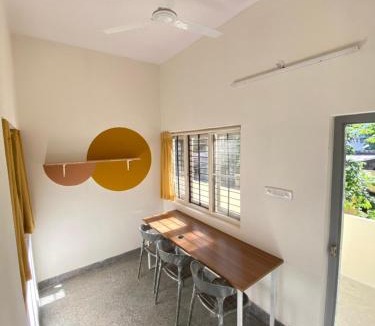 Shanthala Nagar Hostel | Habitat15@airlines