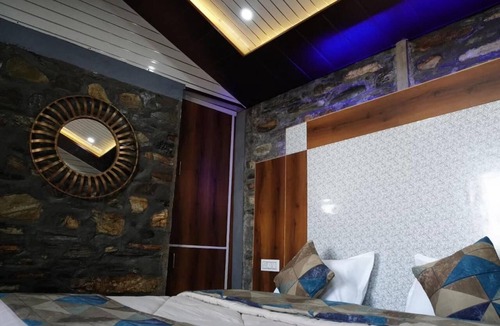 Shimla Hotel | Hadley Inn Cottages Chail