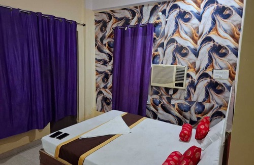 Danapur Hotel | Happy Guest House