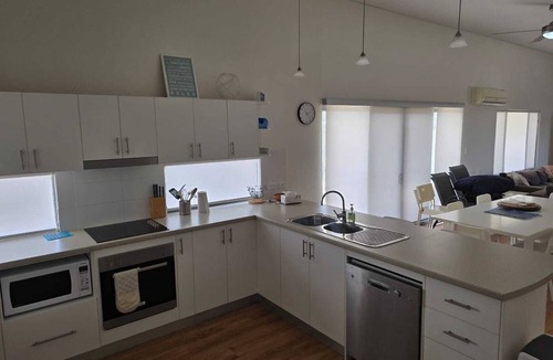Lancelin House | Harry's Place: 3 BR, 2 BA House in Lancelin, Sleeps 8