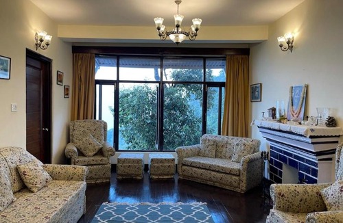 The Mall Road Villa | Heaven Entire 2BHK Villa In Mussoorie